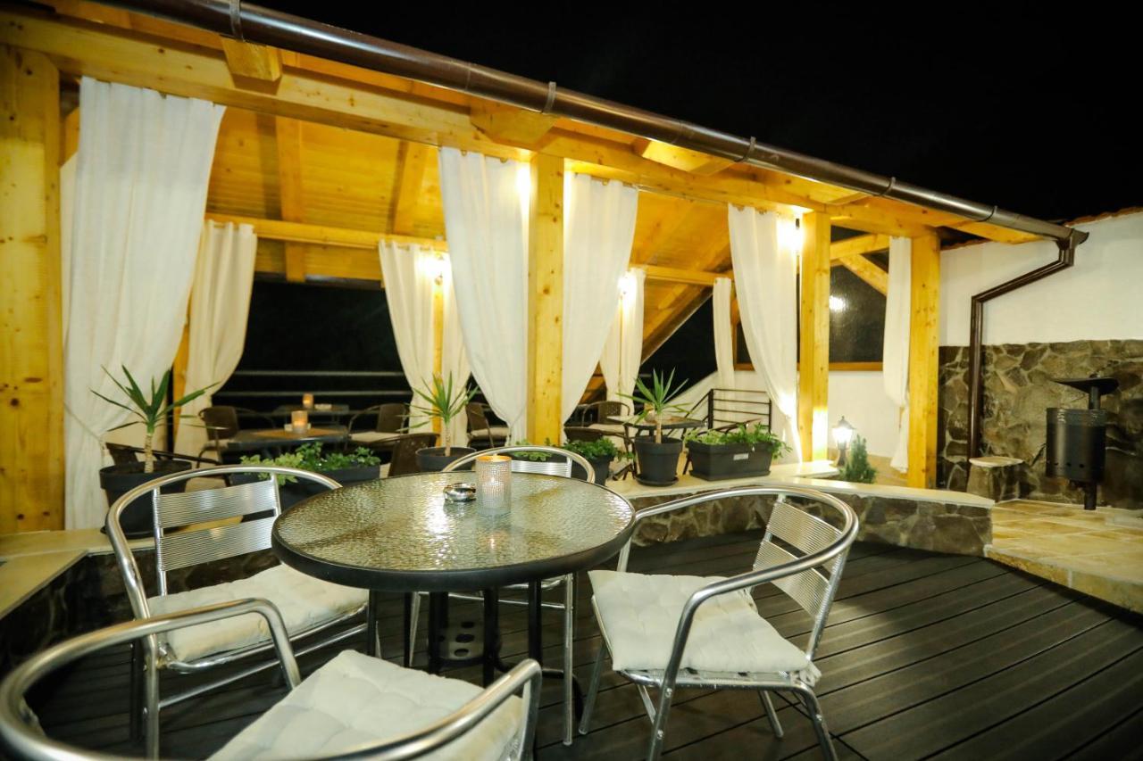 Casa Marica Hotel Baile Herculane Exterior photo